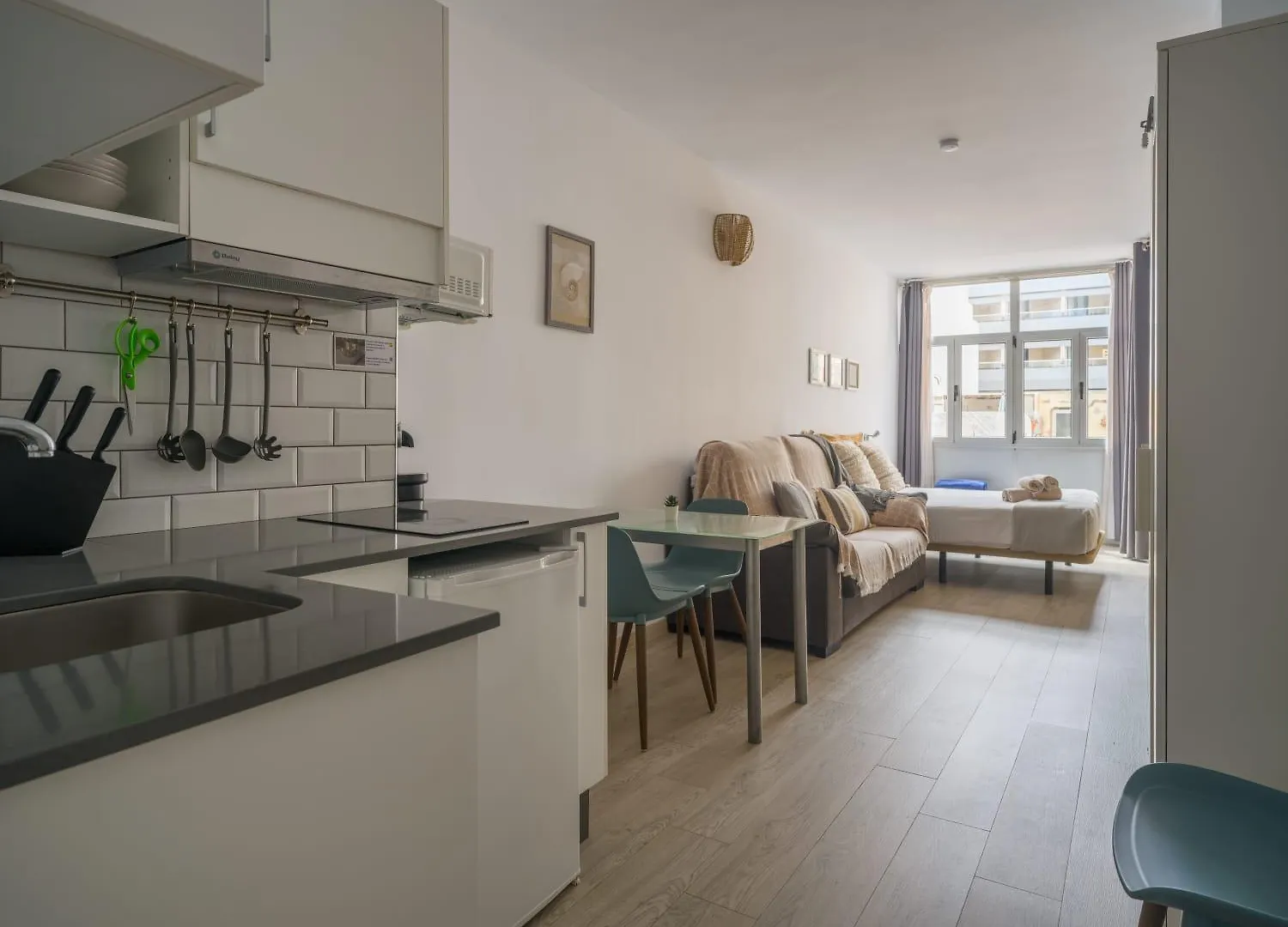 Las Canteras Sealove location